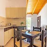 Ap 7 - Goro Wpool, Views, Kitchen & Parking Appartement