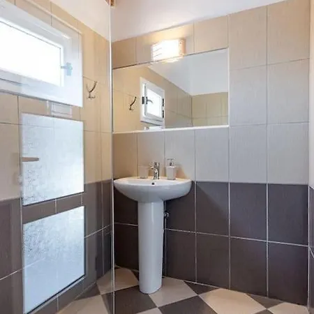 Ap 7 - Goro Wpool, Views, Kitchen & Parking Апартаменты *