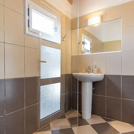 Ap 7 - Goro Wpool, Views, Kitchen & Parking Апартаменты *